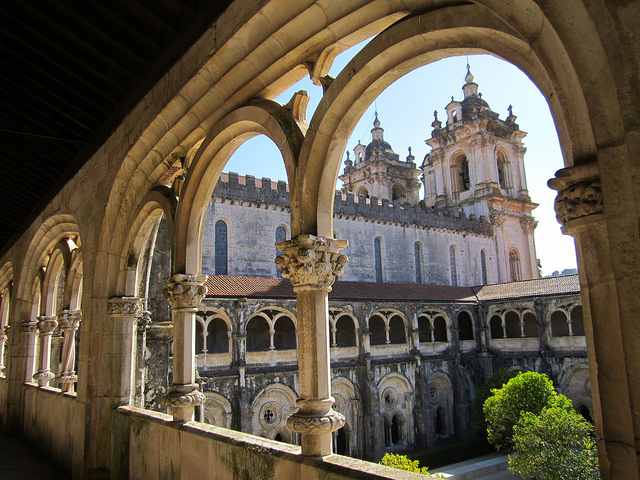 Tu viện Alcobaca và thiên tình sử nổi tiếng