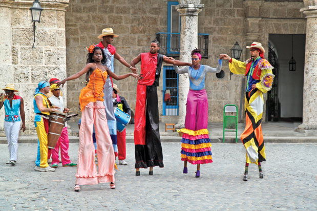 Trải nghiệm lễ hội Carnaval ở Cuba