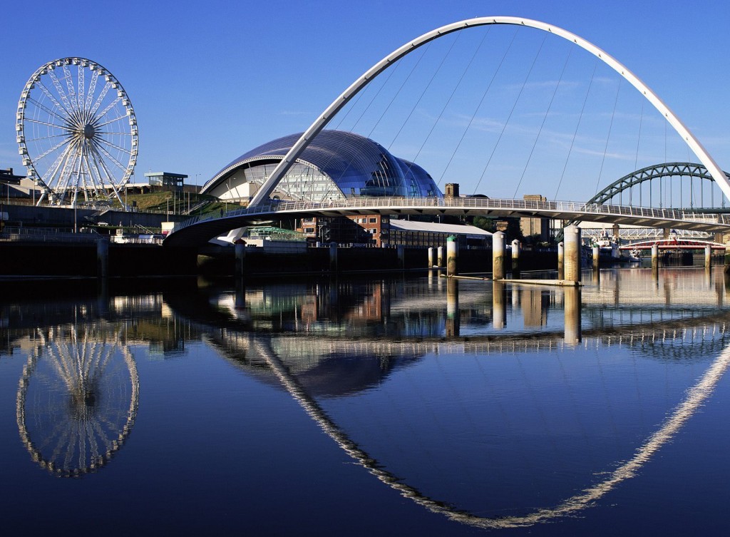 cầu nghiêng Gateshead Millennium1