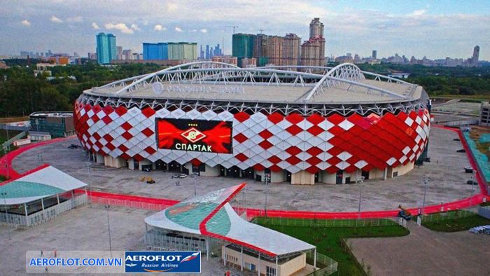 Spartak, Moscow có thiết kế ấn tượng với hàng trăm mảnh ghép đỏ trắng