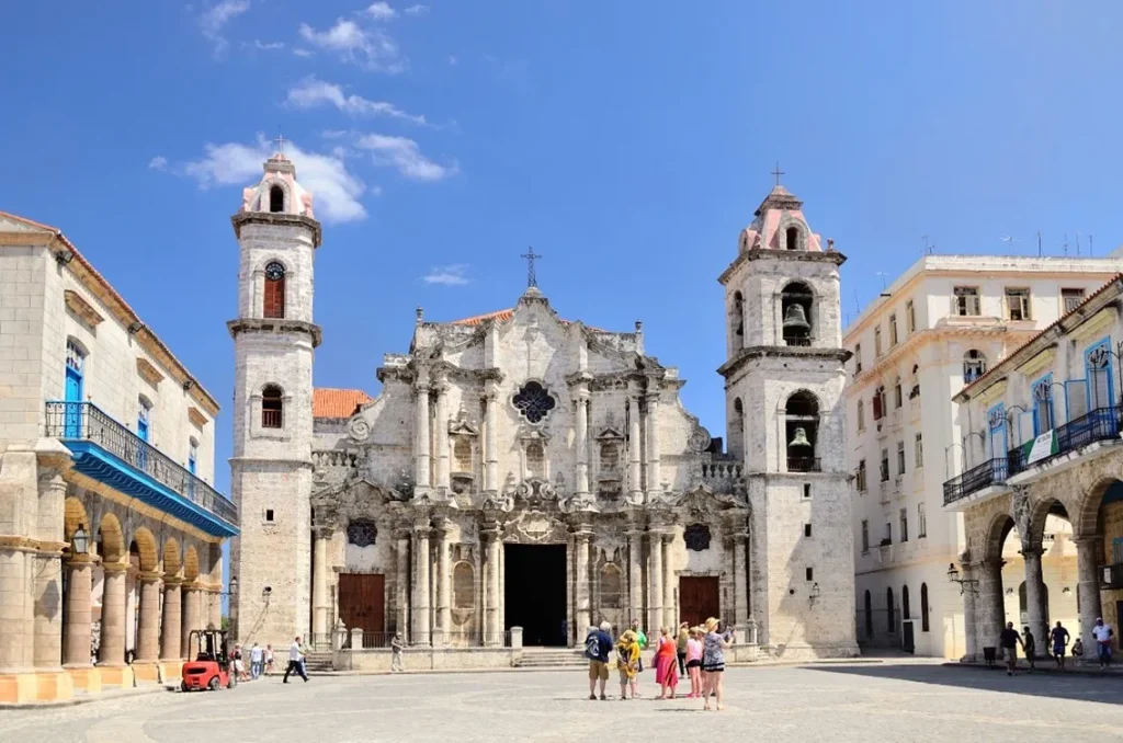 Mặt tiền Nhà thờ Havana theo phong cách baroque