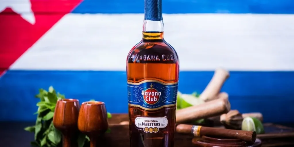 Havana Club là loại rượu rum nổi tiếng nhất Cuba