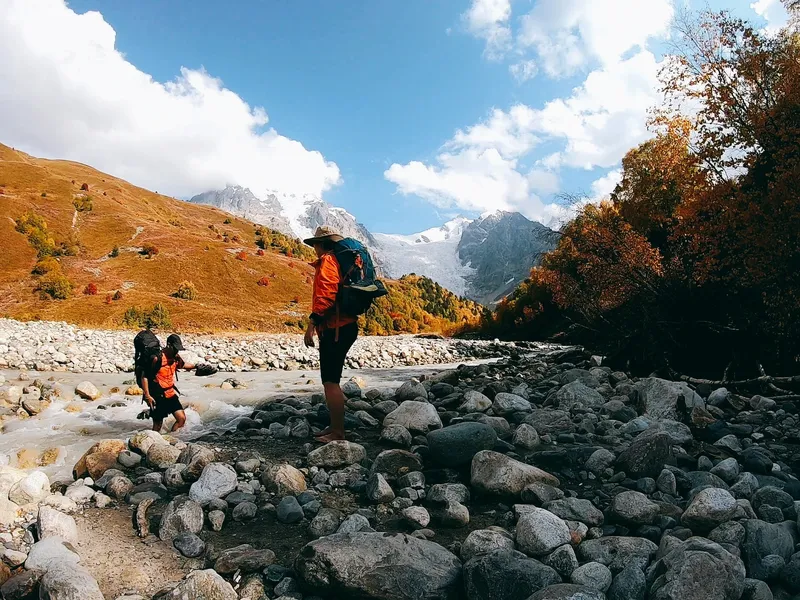 Cảnh sắc giao mùa trên dãy Kavkaz