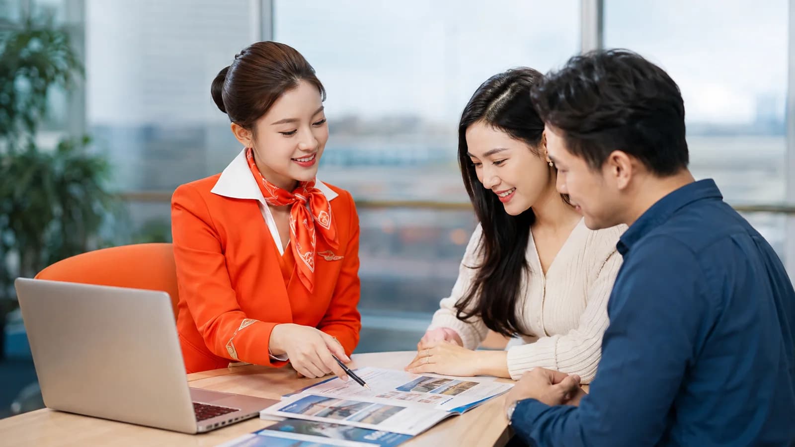 Minh họa tư vấn vé Aeroflot với trang phục cam đỏ