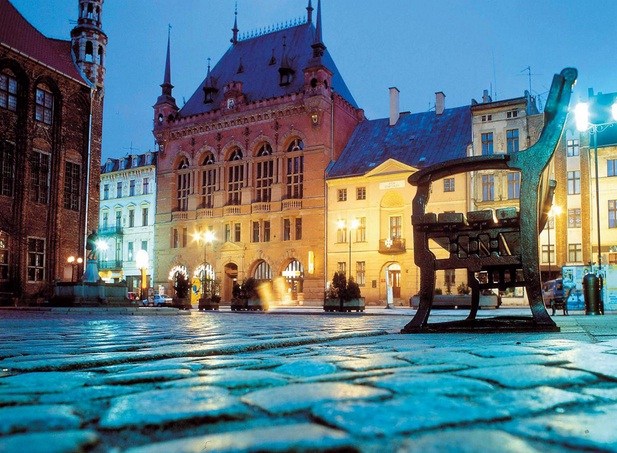 torun lát gạch